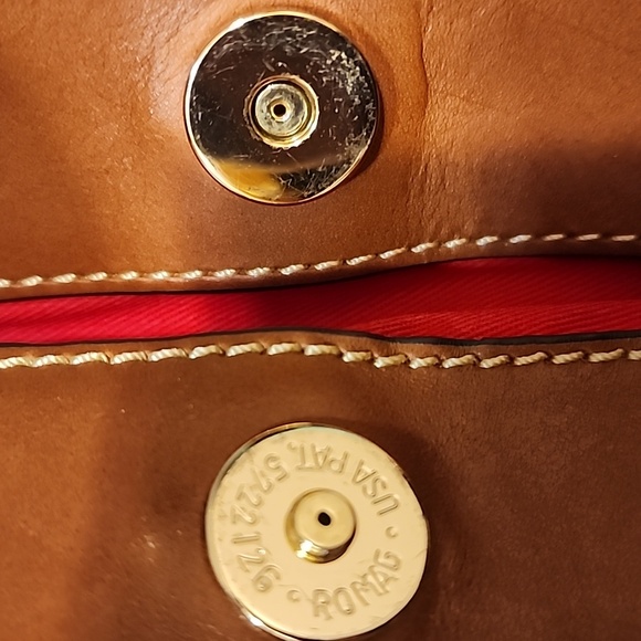 Gently Used Excellent Condition Dooney & Bourke Black Ostritch Leather Tote Bag - Picture 10 of 12